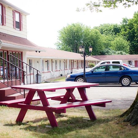 Steelhead Inn Erie Eksteriør billede