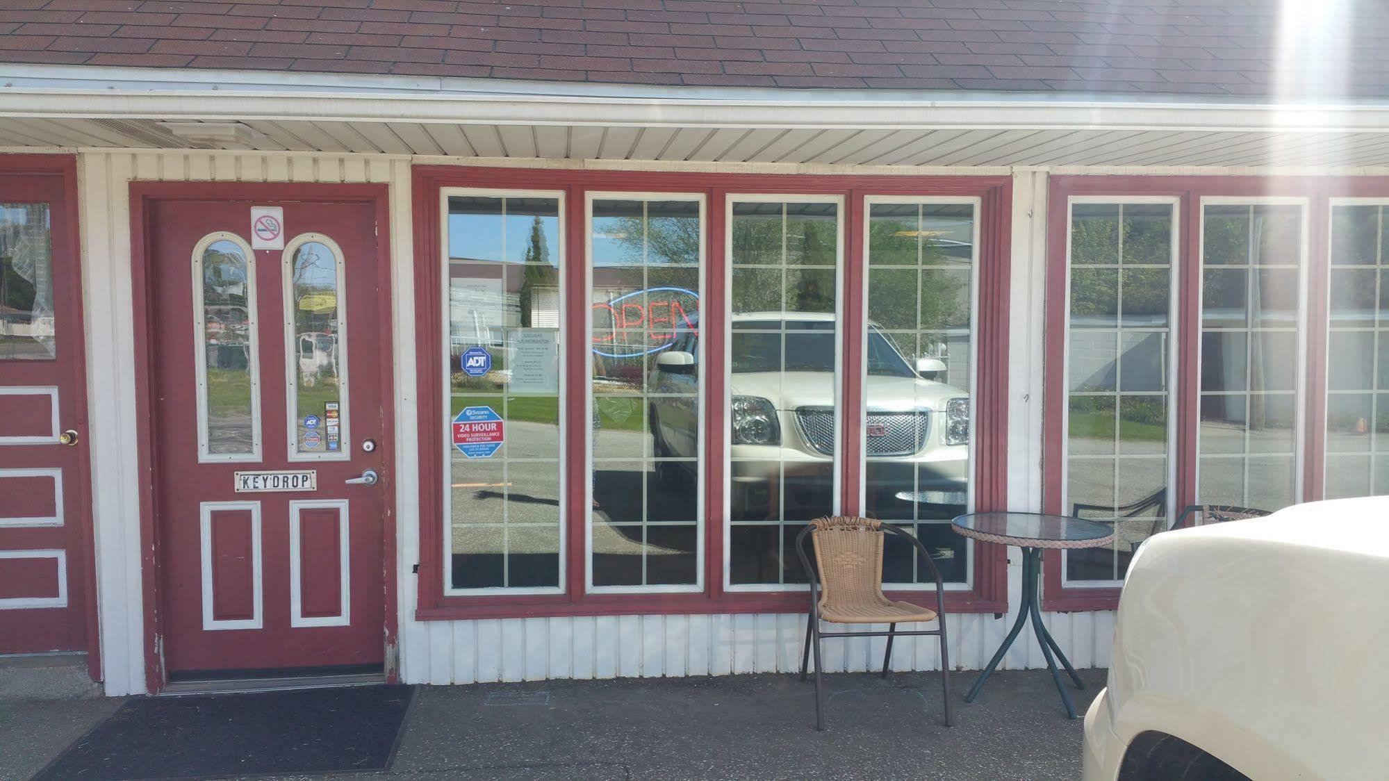 Steelhead Inn Erie Eksteriør billede